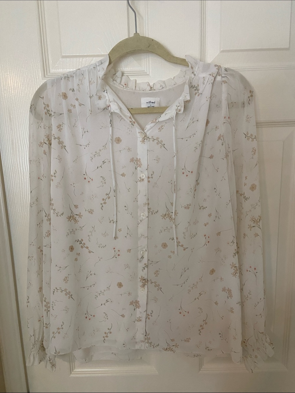 Aritzia Cream Sheer Floral Tie-Neck Button Down Blouse